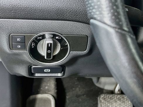 Used 2020 Mercedes-Benz GLA 250 4MATIC image 9
