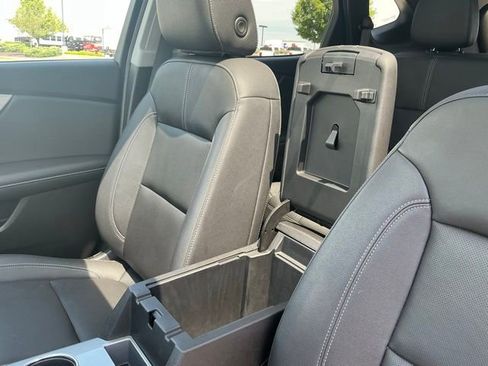 Used 2024 Chevrolet Blazer LT w/ Midnight/Sport Edition FWD image 33