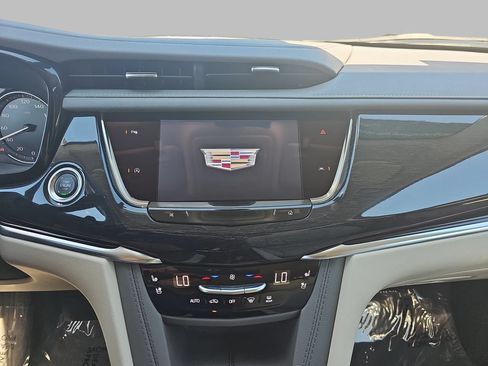 Used 2024 Cadillac XT6 Premium Luxury AWD/4WD image 25