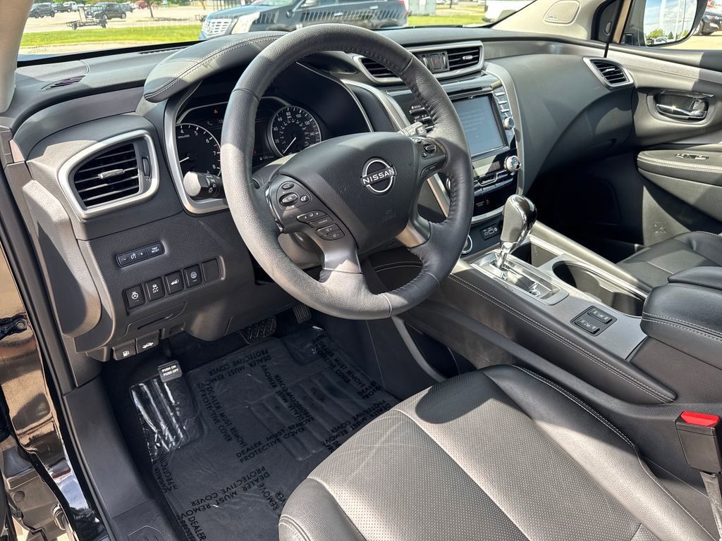 Used 2024 Nissan Murano SL AWD/4WD image 13