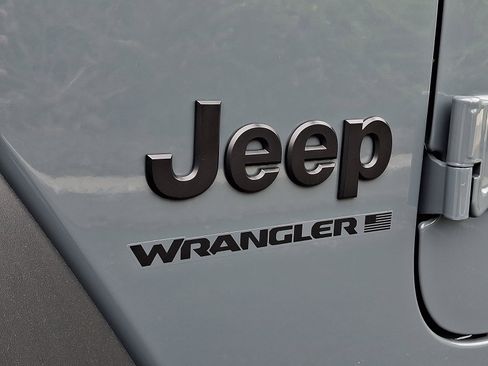 New 2026 Jeep Wrangler Sport S AWD/4WD image 17