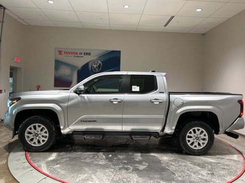 New 2026 Toyota Tacoma SR5 image 3