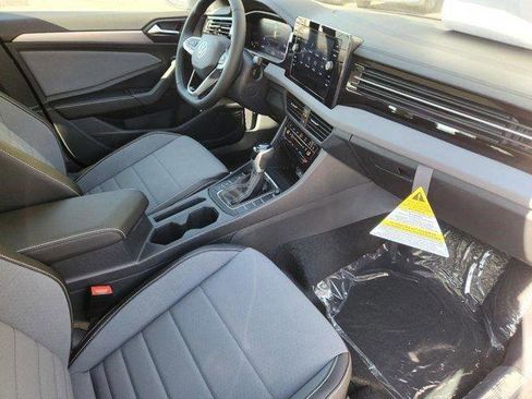 New 2025 Volkswagen Jetta SE image 15