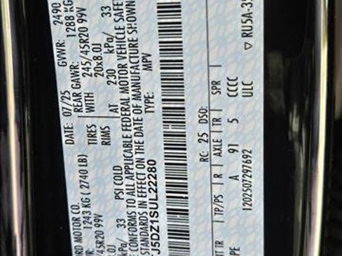 New 2025 Lincoln Corsair Grand Touring w/ Jet Appearance Package image 18