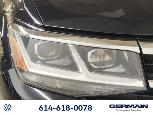 Used 2021 Volkswagen Atlas Cross Sport SE image 18