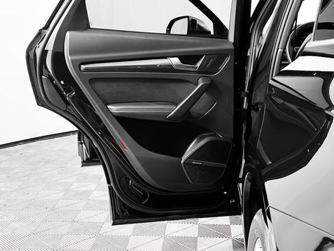 Certified 2023 Audi SQ5 Premium Plus w/ Premium Plus Package image 14