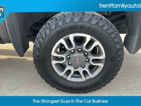 Used 2022 GMC Sierra 3500 SLE w/ SLE Convenience Package image 23