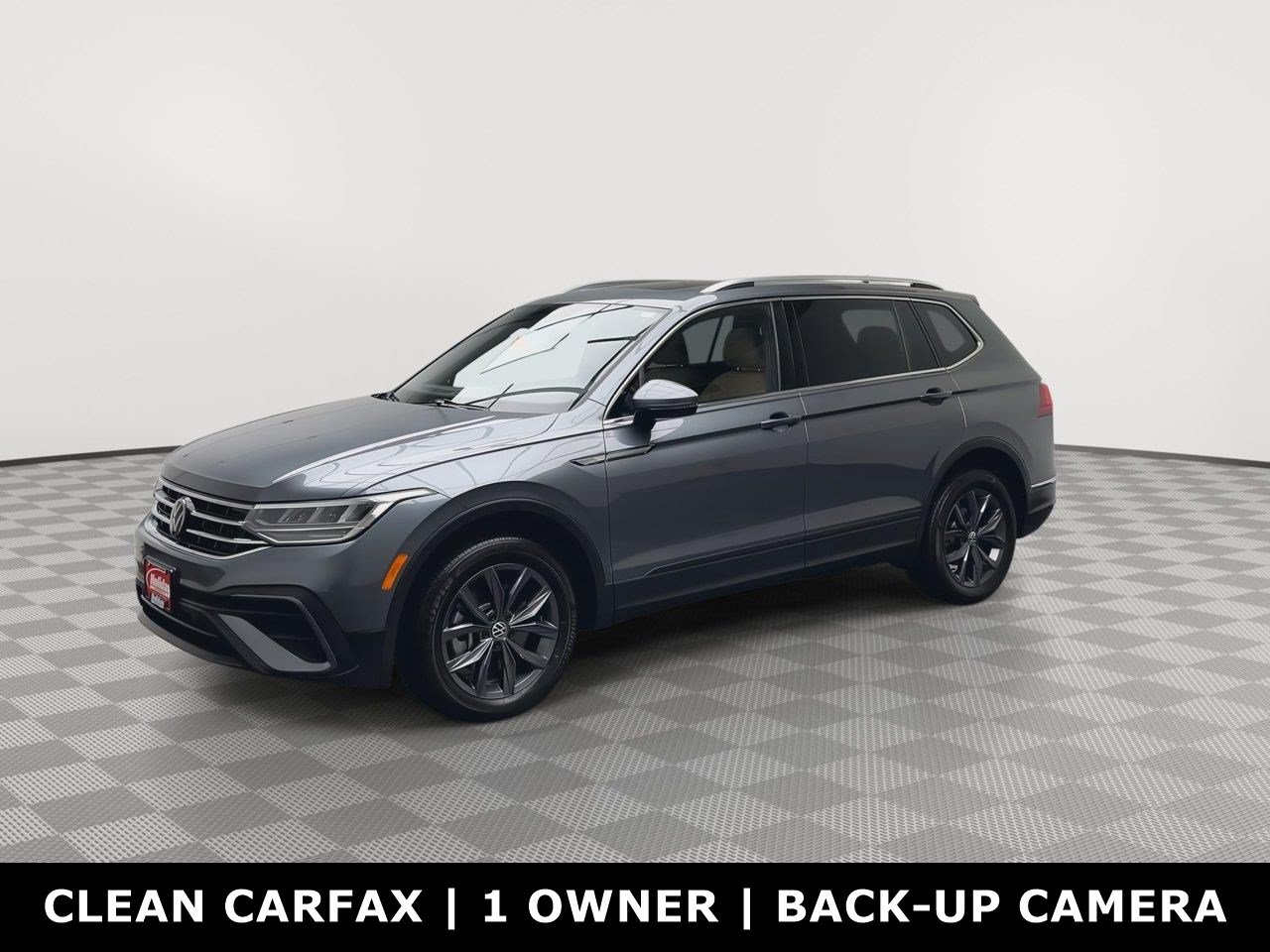 Used 2022 Volkswagen Tiguan SE AWD/4WD image 36
