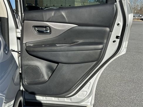 Certified 2022 Nissan Murano SV w/ Cargo Package image 17