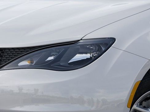 New 2026 Chrysler Voyager LX FWD image 12