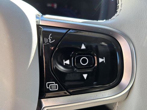 Used 2024 Volvo S60 B5 Plus w/ Climate Package image 25