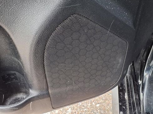 Used 2014 Toyota Camry L image 13