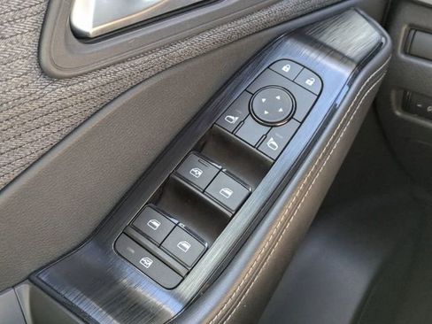 Used 2022 Nissan Rogue SV image 24