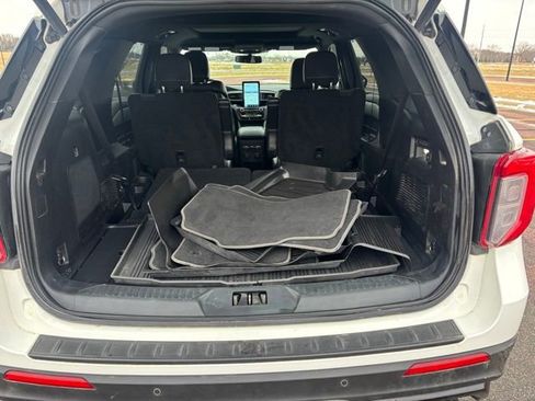 Used 2020 Ford Explorer ST w/ ST Street Pack image 19