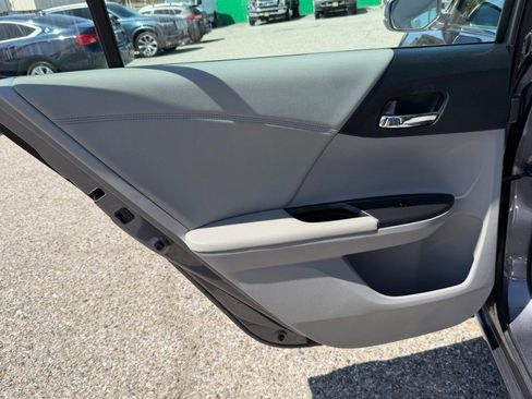 Used 2014 Honda Accord EX-L image 40