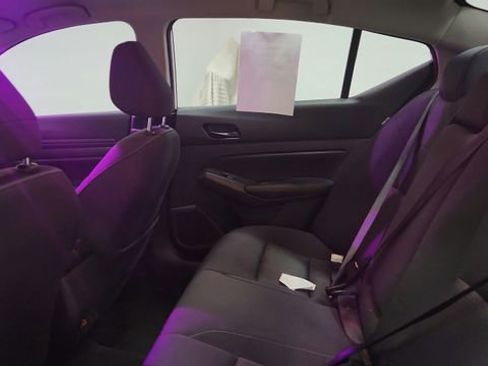 Used 2025 Nissan Altima 2.5 SV FWD image 18