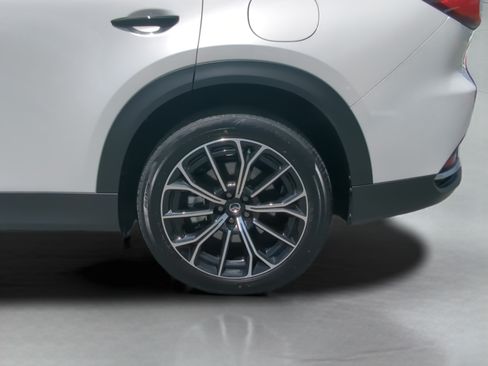 Certified 2025 MAZDA CX-70 Plug-In Hybrid w/ Premium Pkg AWD/4WD image 10