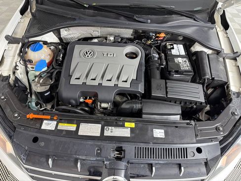 Used 2013 Volkswagen Passat TDI SEL Premium image 26