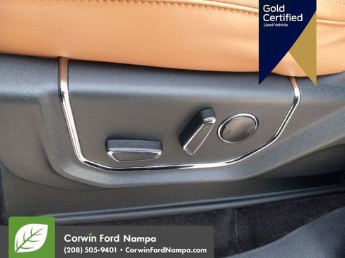 Used 2023 Ford Expedition Platinum image 14