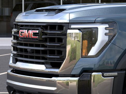 New 2026 GMC Sierra 2500 Pro image 13
