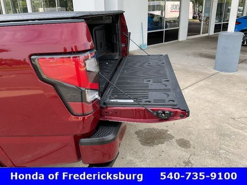 Used 2021 Nissan Titan Platinum Reserve w/ Moonroof Package AWD/4WD image 19