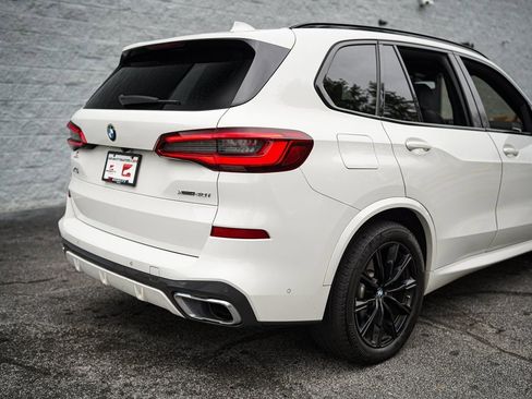 Used 2019 BMW X5 xDrive40i w/ M Sport Package image 14