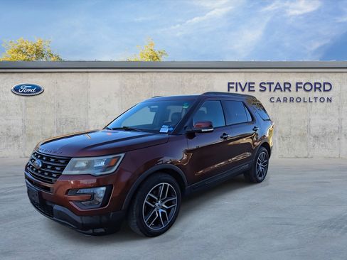 Used 2016 Ford Explorer Sport w/ Equipment Group 401A image 4