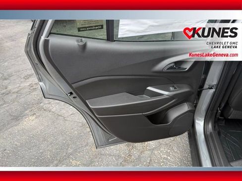 New 2026 Chevrolet Trax RS image 15