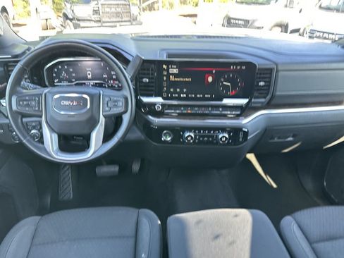 Used 2024 GMC Sierra 1500 SLE AWD/4WD image 10