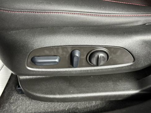 Used 2022 Chevrolet Blazer RS image 12