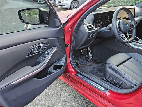 Used 2025 BMW 330i xDrive 330i xDrive w/ M Sport Package image 19