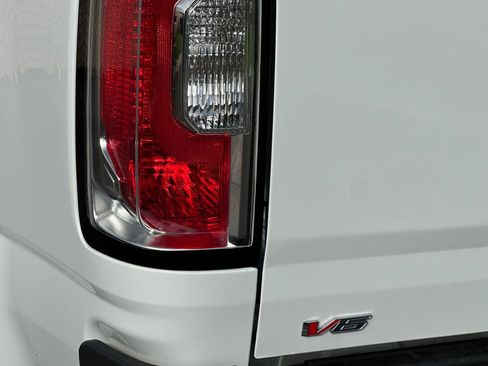 Used 2022 GMC Canyon Elevation w/ Elevation Premium Package image 29