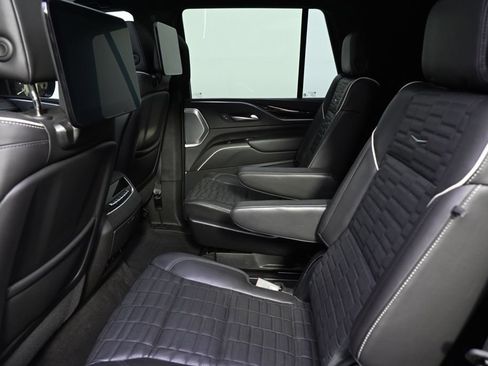 Certified 2023 Cadillac Escalade Sport Platinum AWD/4WD image 21