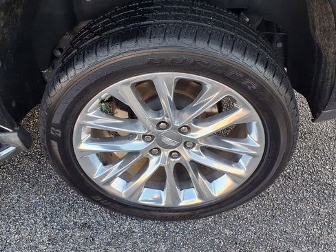 Used 2020 Cadillac Escalade Luxury AWD/4WD image 20