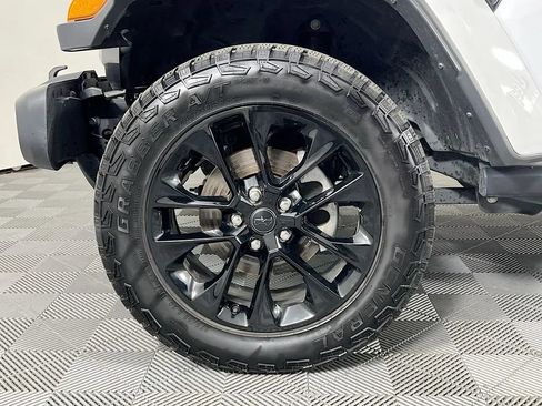 Used 2024 Jeep Gladiator Sport AWD/4WD image 28
