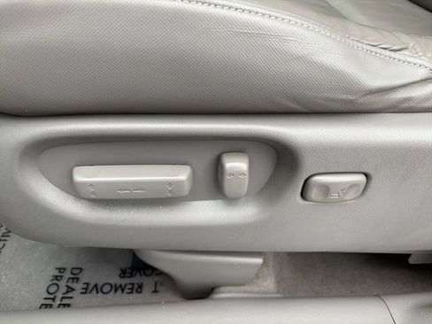 Used 2011 Honda CR-V EX-L image 12