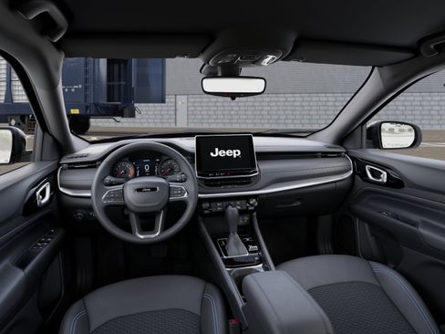 New 2026 Jeep Compass Latitude image 15