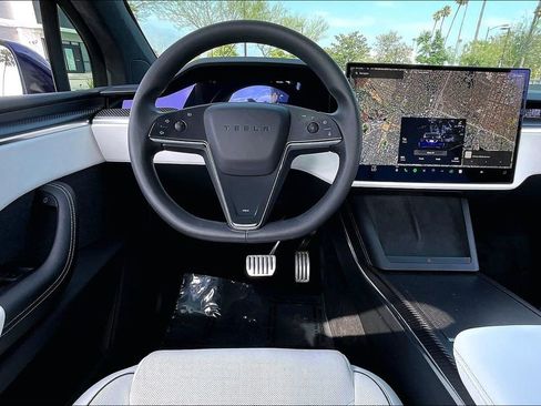 Used 2022 Tesla Model X Plaid AWD/4WD image 7