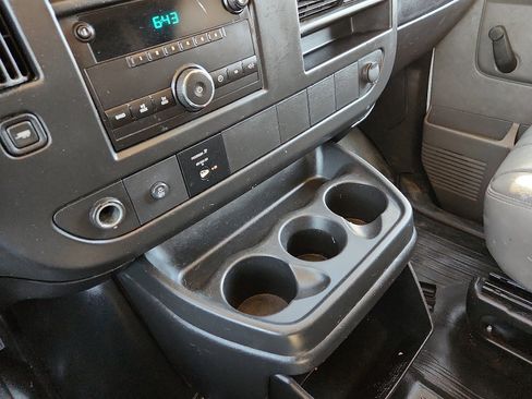 Used 2012 Chevrolet Express 2500 Work Van w/ Cold Climate Package image 20