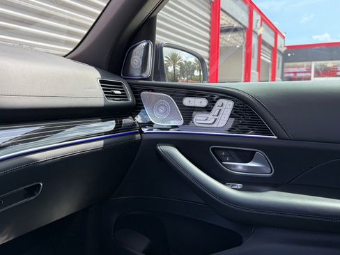 Used 2021 Mercedes-Benz Maybach GLS 600 4MATIC image 40