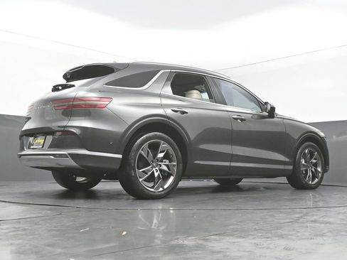 Used 2023 Genesis Electrified GV70 Advanced image 28
