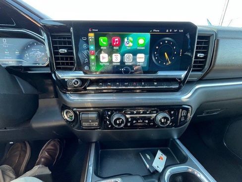 Used 2024 Chevrolet Silverado 1500 High Country image 10