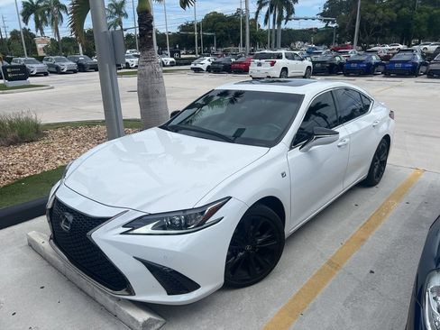 Used 2023 Lexus ES 350 F Sport w/ Accessory Package (Z2) FWD image 6