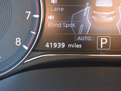 Used 2024 INFINITI QX80 Luxe image 26