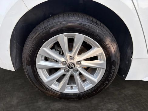 Used 2024 Toyota Corolla SE FWD image 37