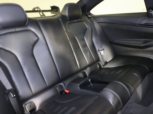 Used 2019 BMW M4 CS w/ Executive Package image 32