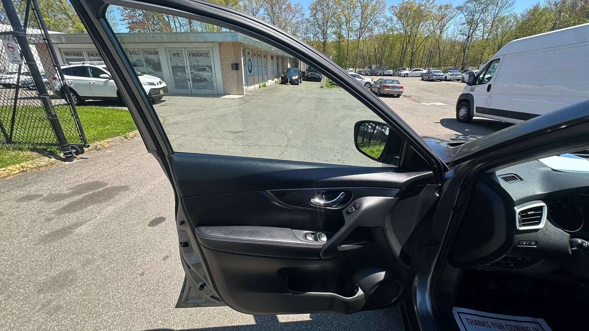 Used 2016 Nissan Rogue SL AWD/4WD image 25