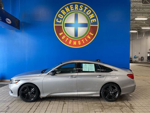 Used 2021 Honda Accord Sport image 16