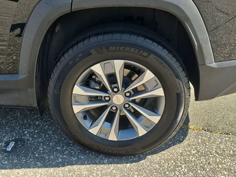 Certified 2025 Chevrolet Equinox LT w/ Convenience Package II AWD/4WD image 27
