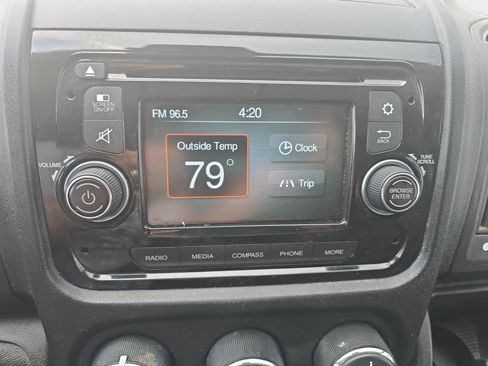 Used 2017 RAM ProMaster 2500 w/ Interior Convenience Group FWD image 17